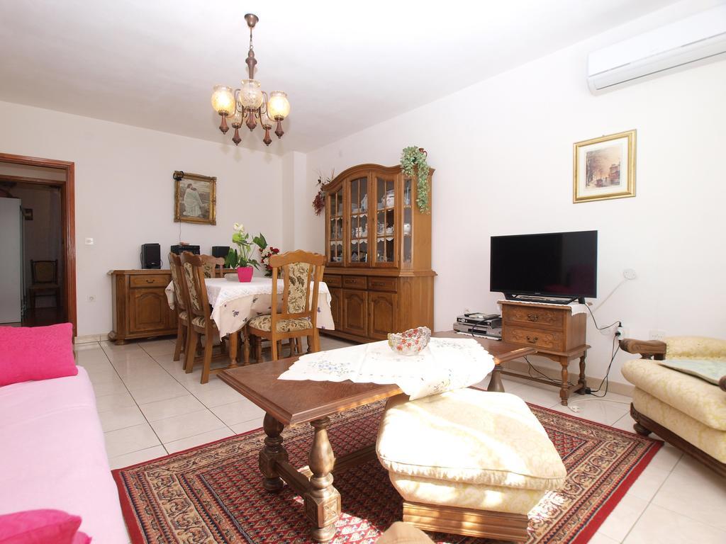 Apartment Luisa 1437 Peruski Bagian luar foto